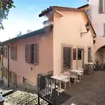 Boulevard Apartment