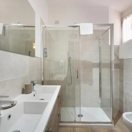 Boulevard Apartment Varenna